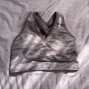 Adapt Animal Seamless Sports Bra